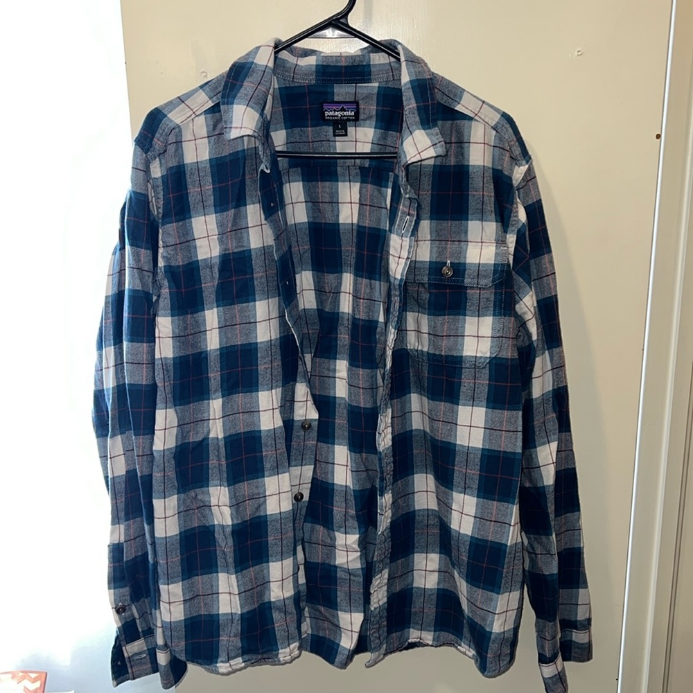 Patagonia Men’s Fleece Shirt, Size L